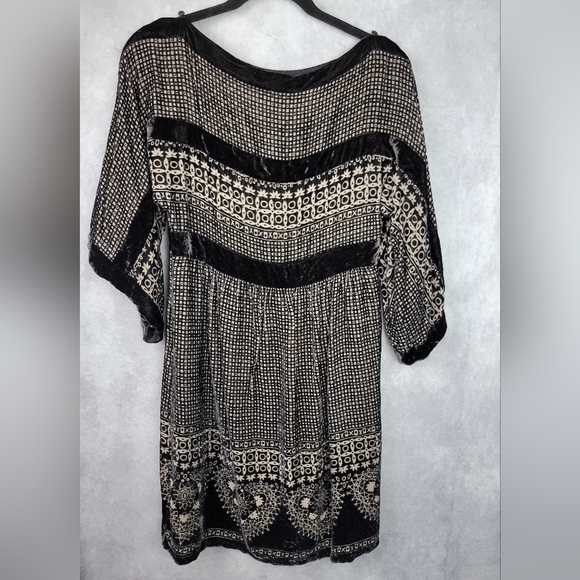 BCBGMAXAZRIA Burnout velvet Silk Blaend mini dress Women's Size S - Picture 1 of 13